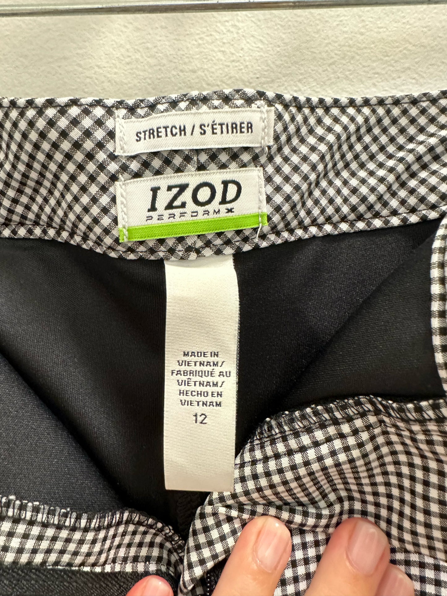 Izod Stretch Skirt