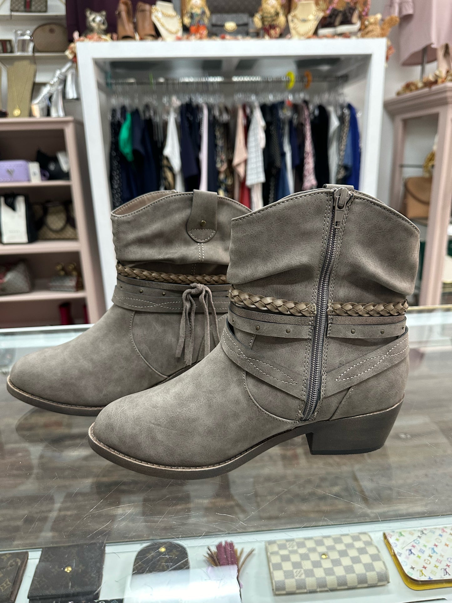 Jellypop Gray Boots W Box