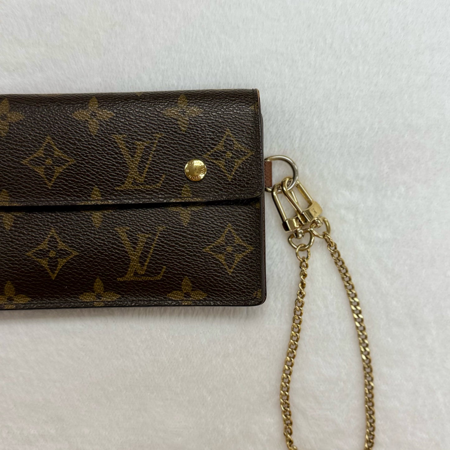 Louis Vuitton Accordeon Snap Wallet W/ Chain