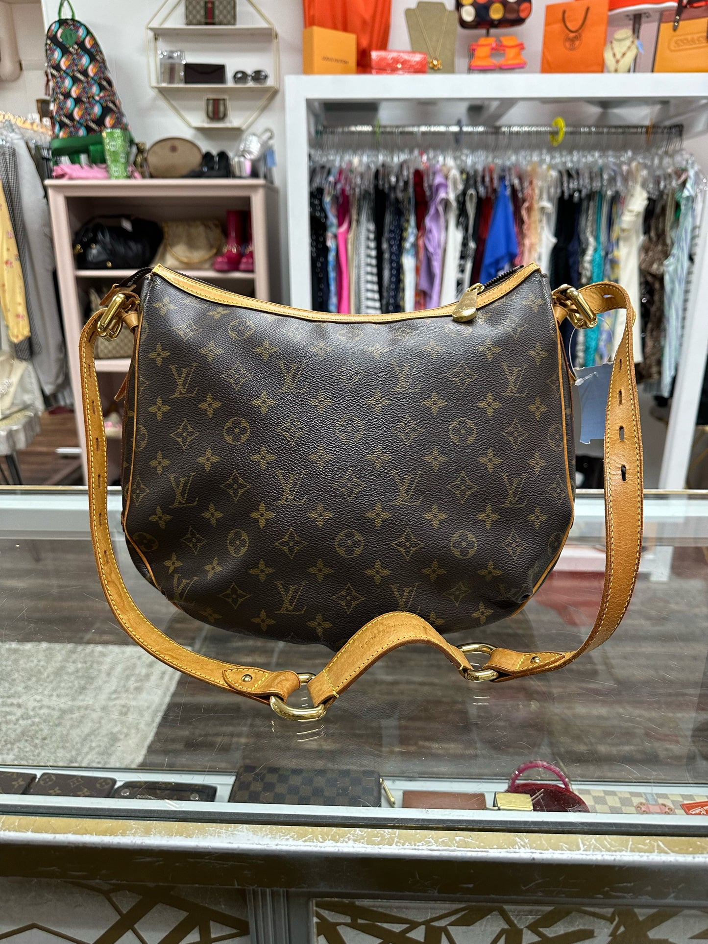 Louis Vuitton Tulum GM MB2077