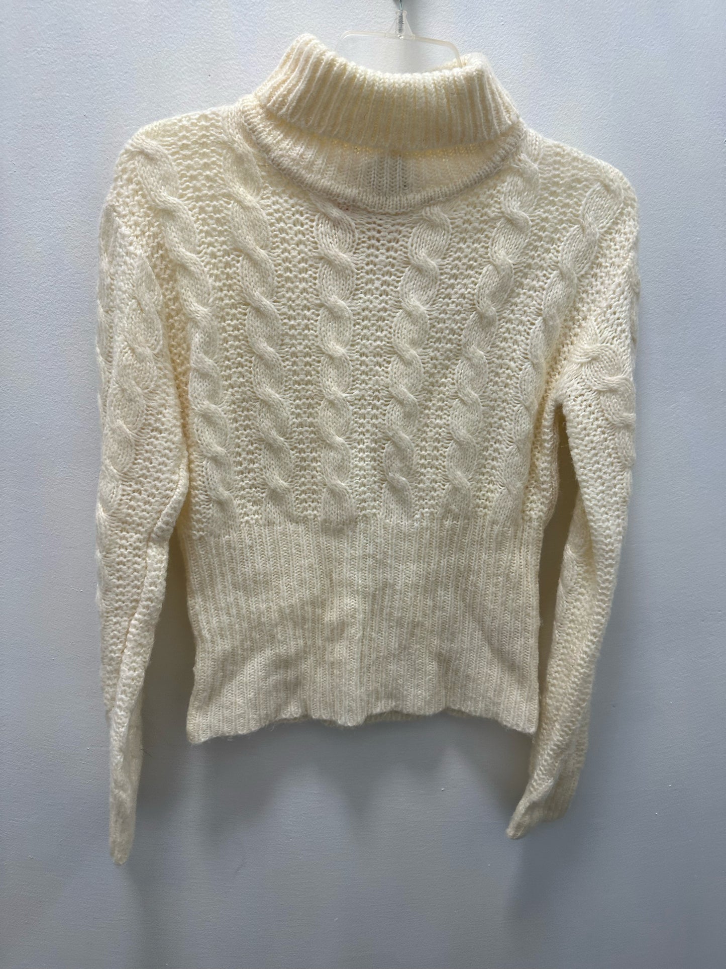 Derek Hearth White Sweater