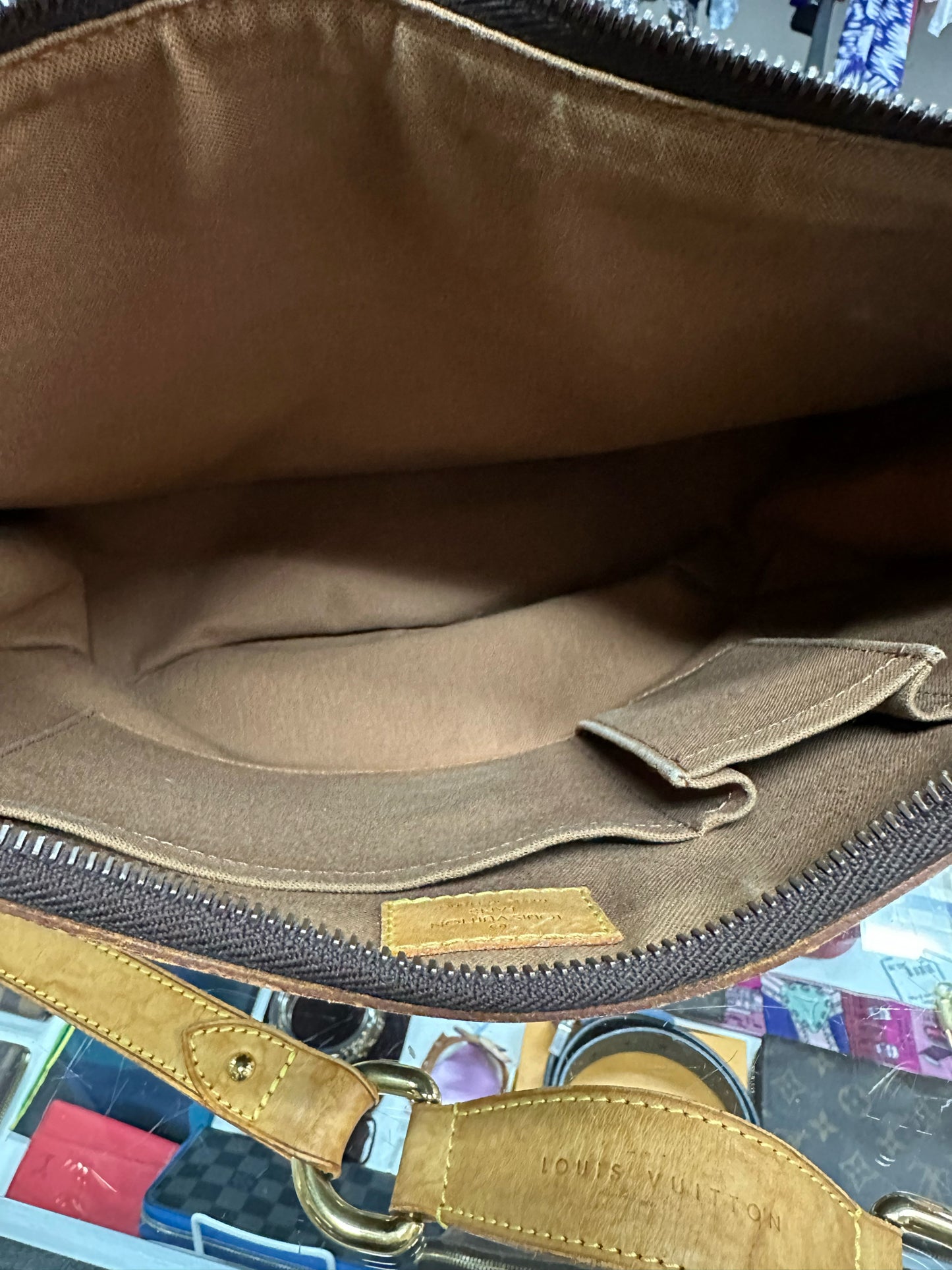 Louis Vuitton Tulum GM MB2077