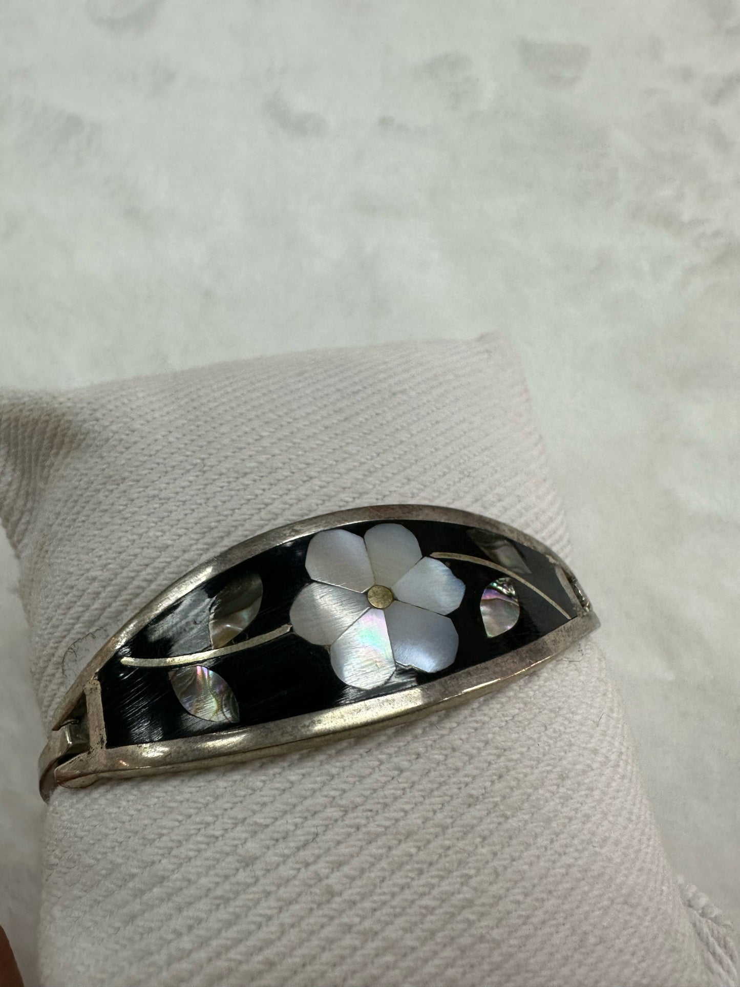 Vintage Mother Of Pearl Floral Bracelet