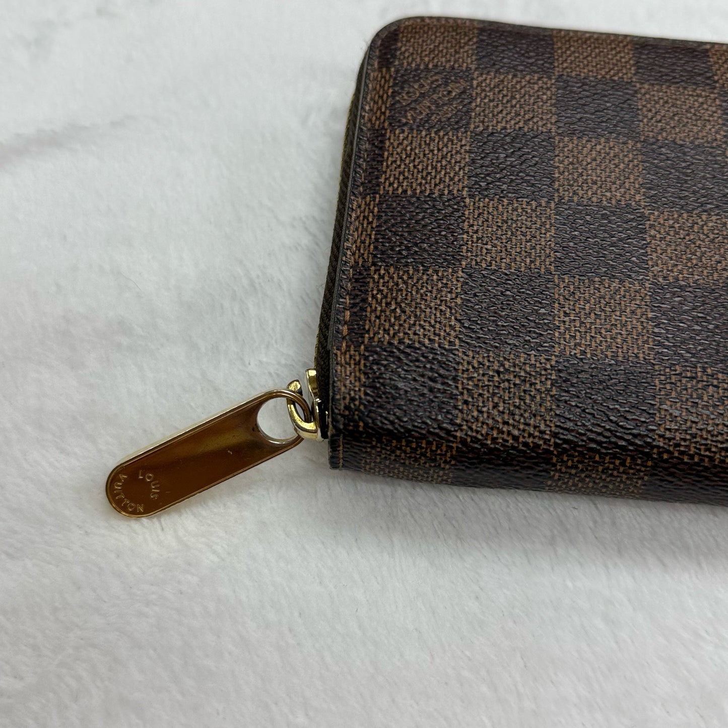 Louis Vuitton Damier Ebene Zippy Wallet CA4151