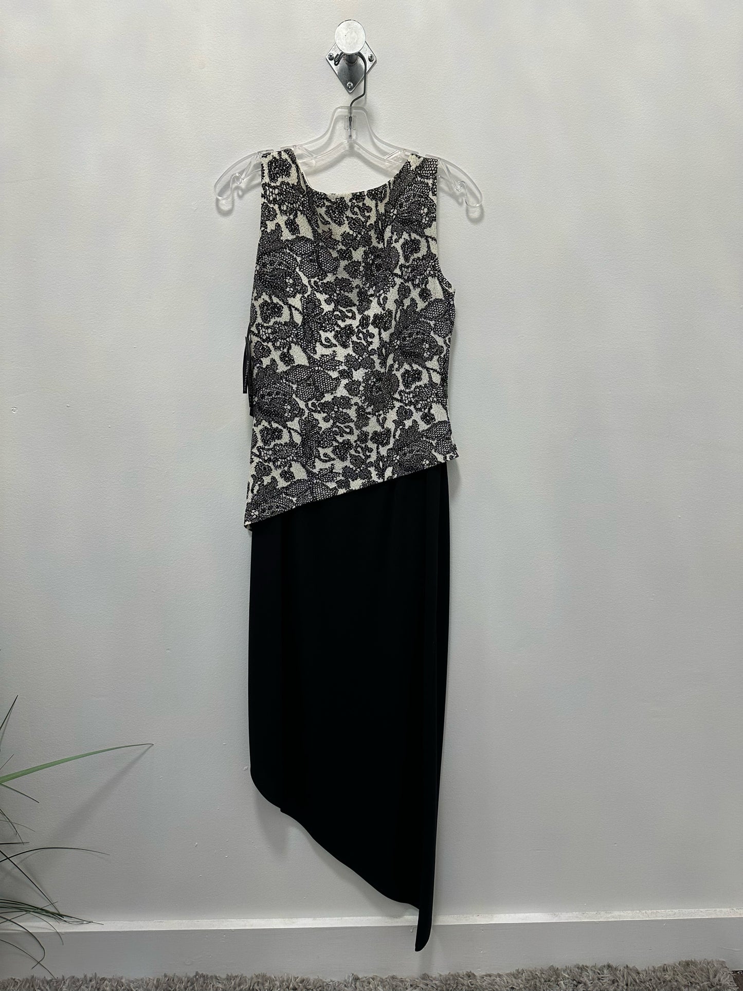 Arianna Black And White Dress NWT