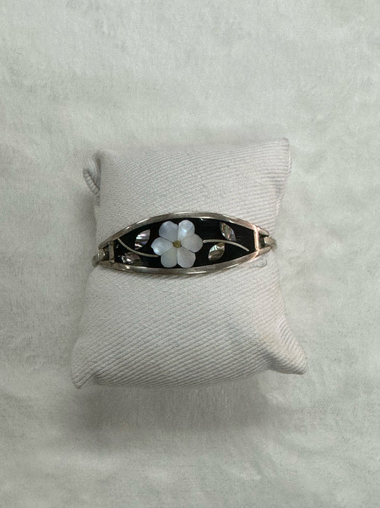 Vintage Mother Of Pearl Floral Bracelet